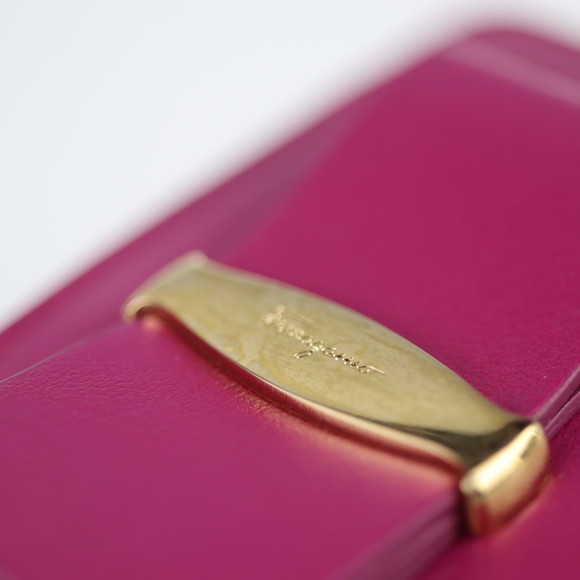 Salvatore Ferragamo Vara Calf Card Case Sangria - Picture 6 of 9